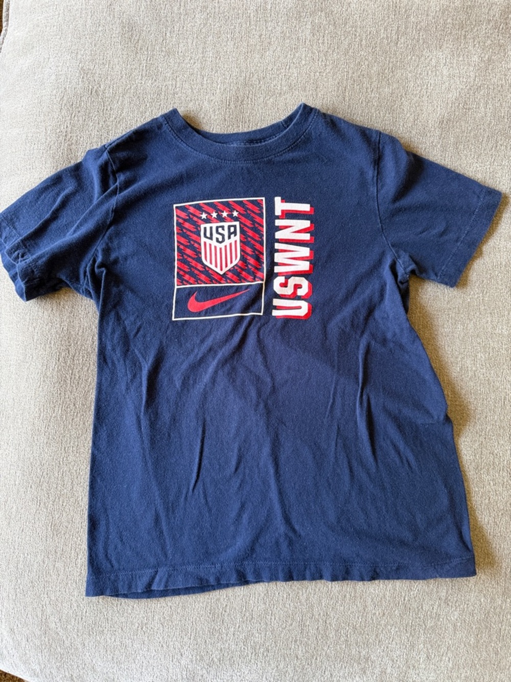 Nike USWNT youth tshirt size medium